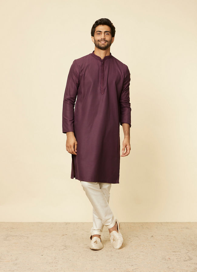 alt message - Manyavar Men Purple Kurta Set image number 2