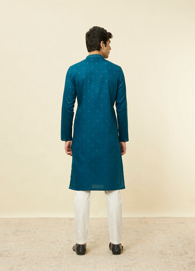 alt message - Manyavar Men Sapphire Blue Checkered Kurta Set image number 5