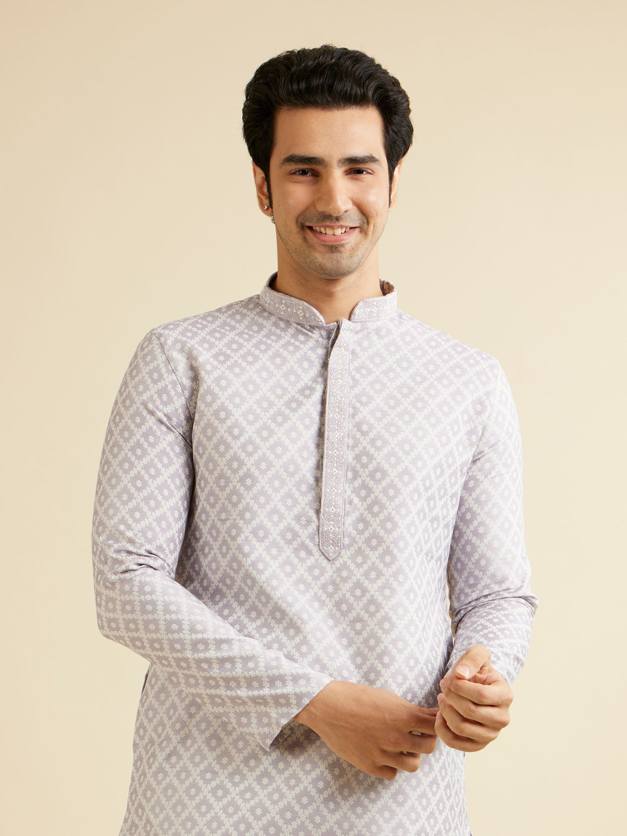 alt message - Manyavar Men Light Lilac Grid Patterned Kurta Set image number 0