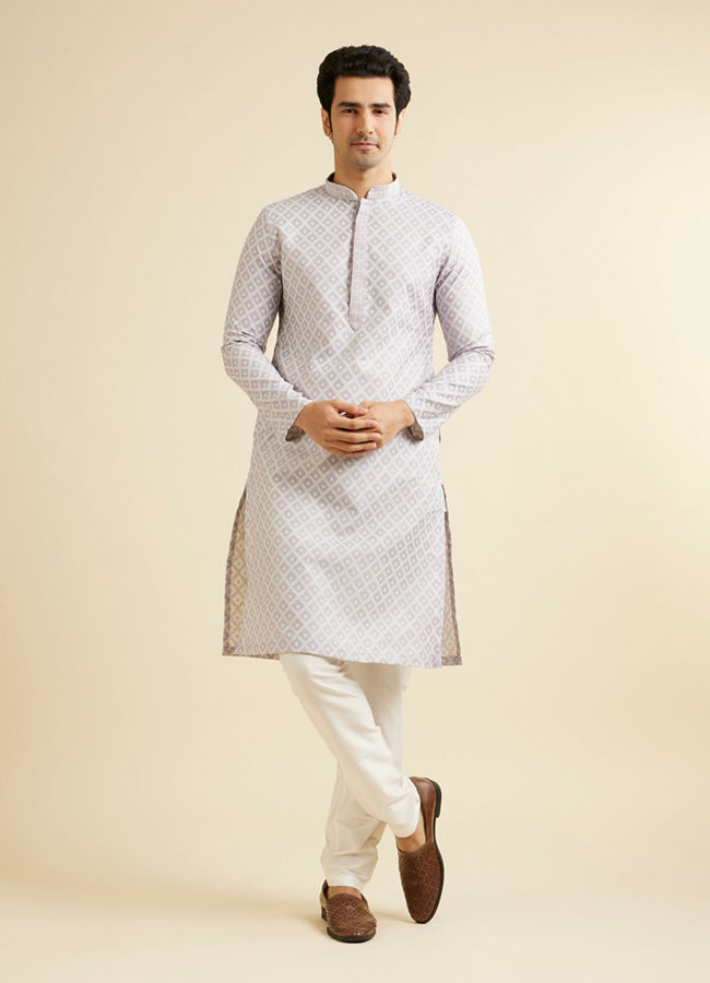 alt message - Manyavar Men Light Lilac Grid Patterned Kurta Set image number 3