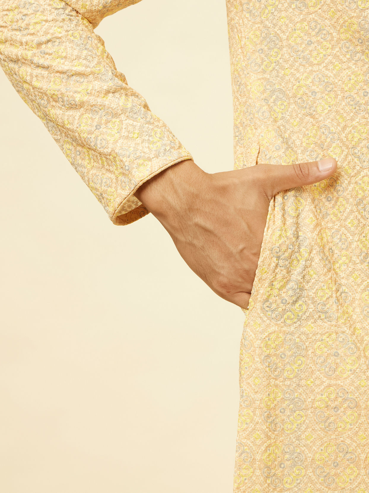 alt message - Manyavar Men Peach Yellow Chikankari Embroidered Kurta Set image number 3