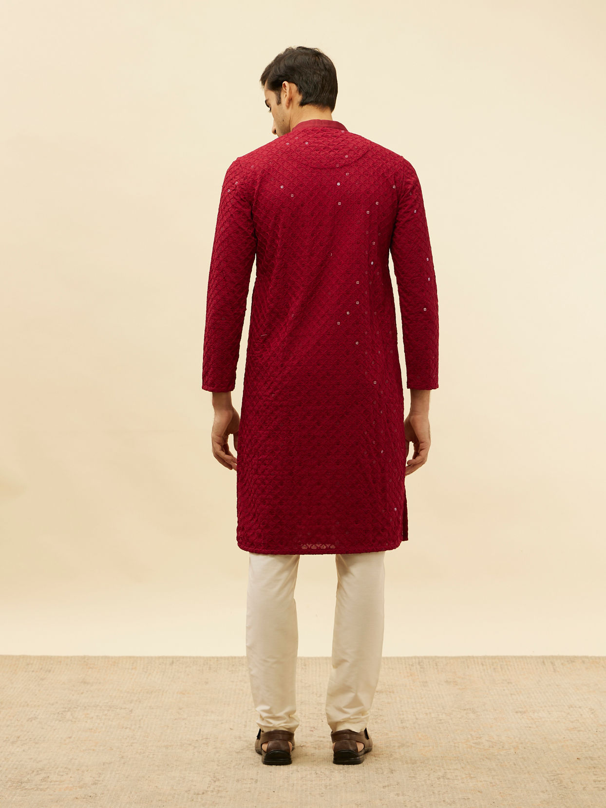 alt message - Manyavar Men Deep Red Chikankari Embroidered Sequined Kurta Set image number 5