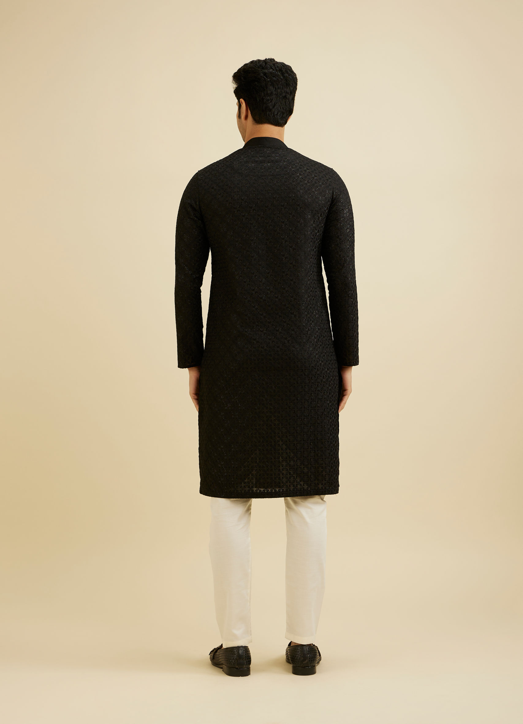 Buy Ebony Black Ogee Jaal Patterned Kurta Set with Chikankari
