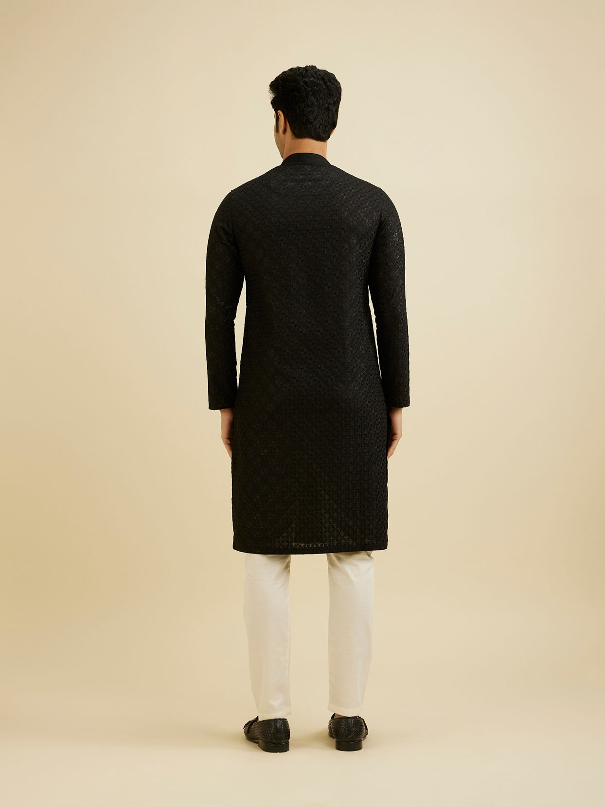 Manyavar Men Ravishing Black Cotton Kurta Pajama image number 5