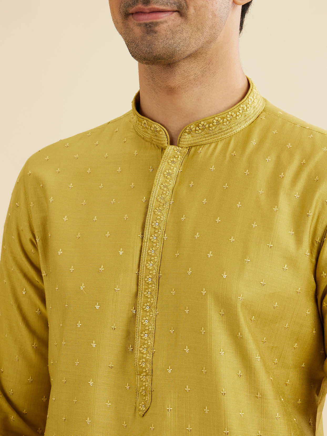 Manyavar Men Mehndi Green Embroidered Kurta Set With Sequin Work