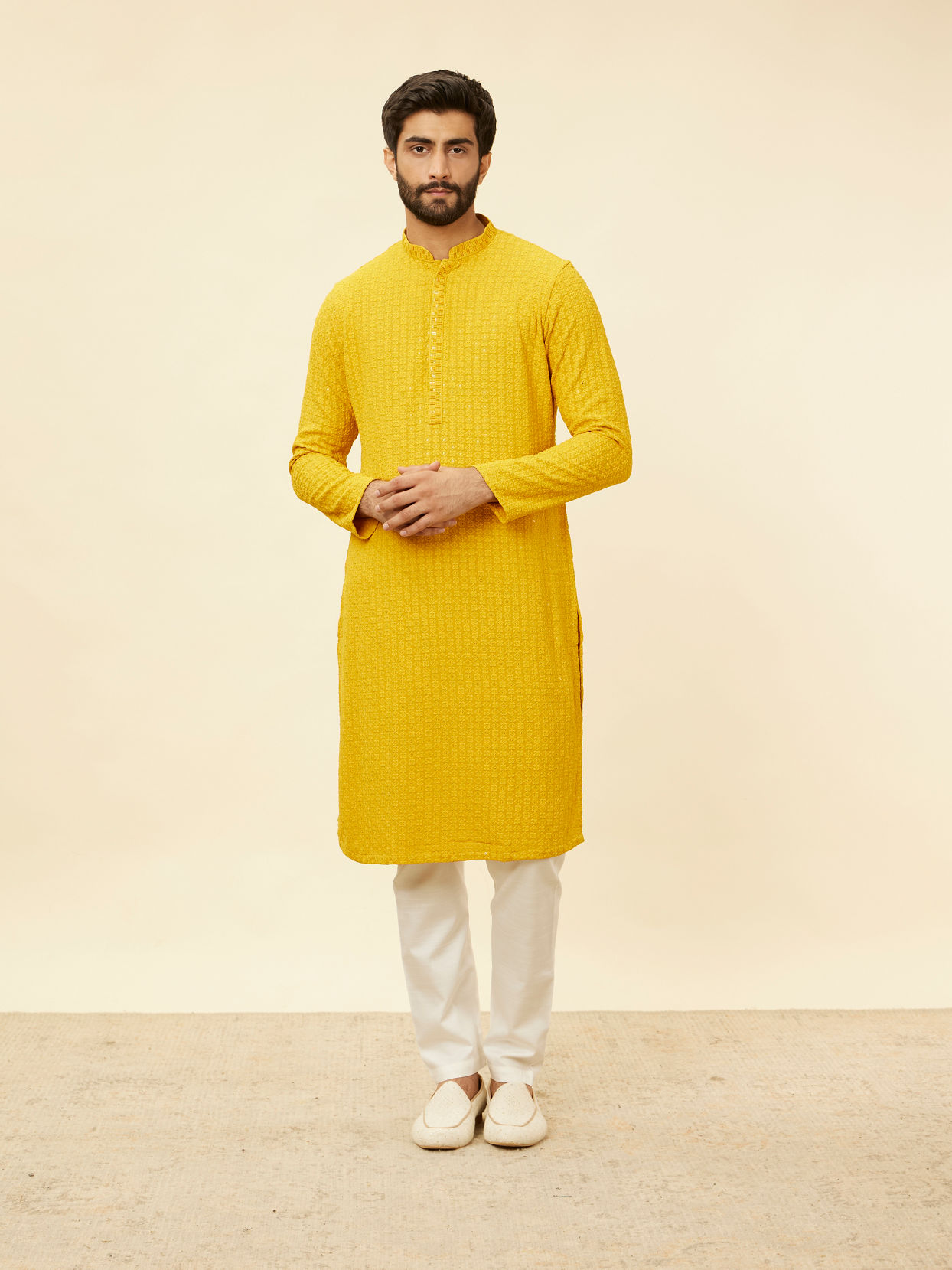 alt message - Manyavar Men Mustard Yellow Chikankari Sequinned Kurta Set image number 2