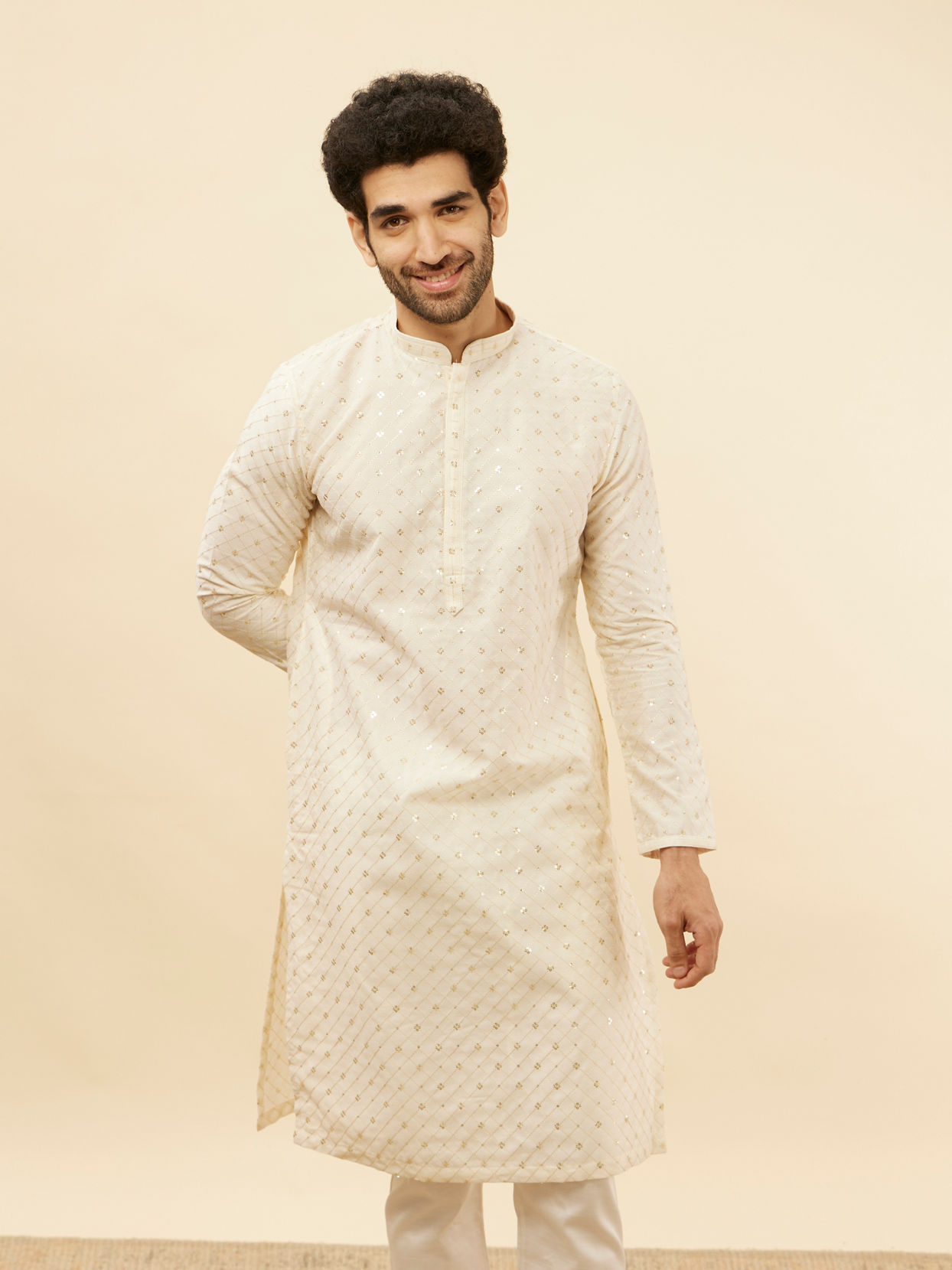 alt message - Manyavar Men Light Cream Lattice Patterned Sequinned Kurta image number 0