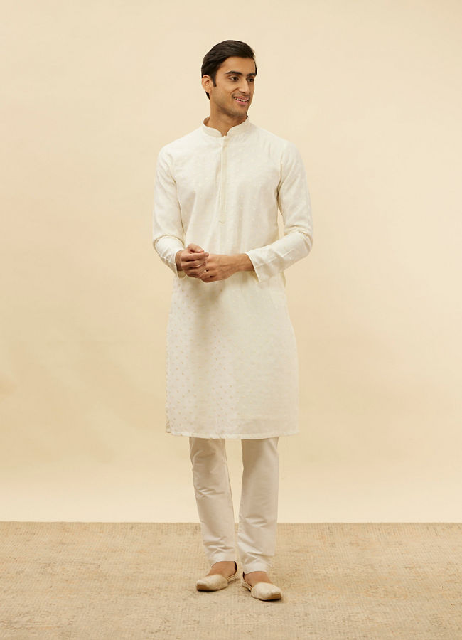 alt message - Manyavar Men Bright Cream Dotted Sequinned Kurta Set image number 2