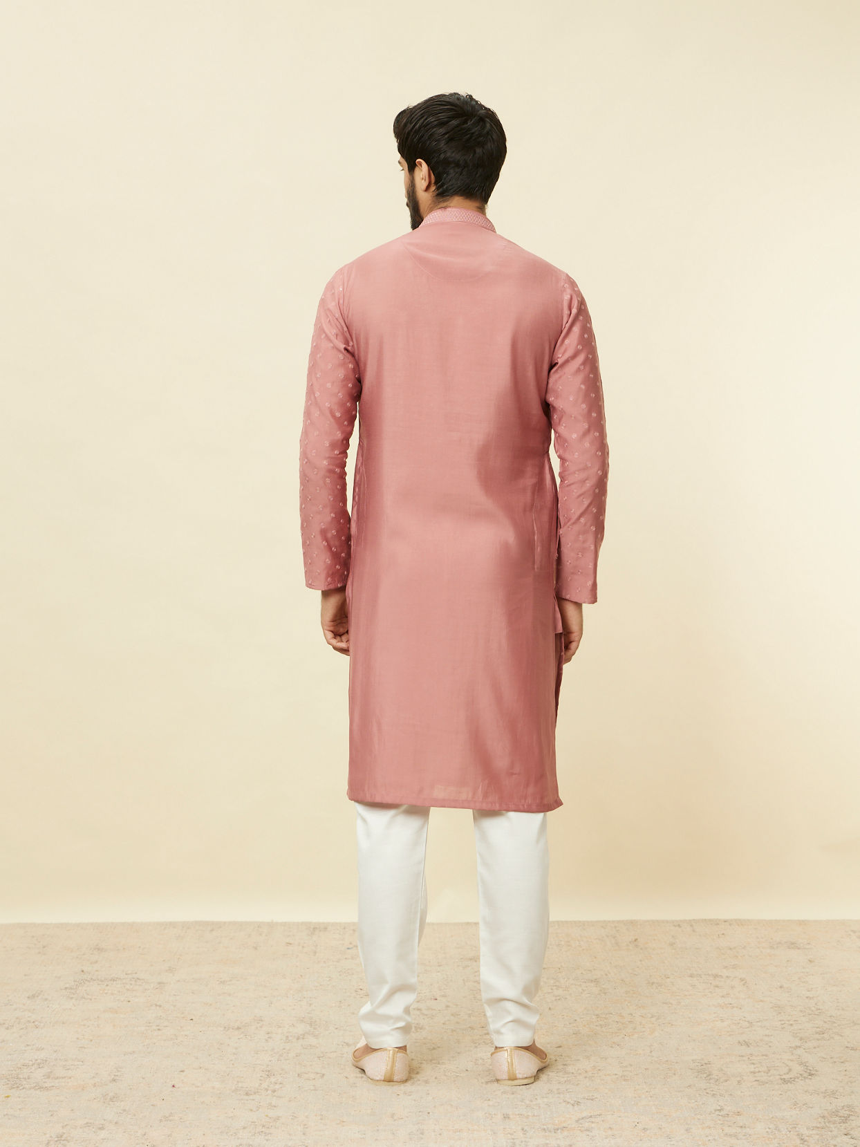 alt message - Manyavar Men Conch Shell Pink Sequined Kurta Set image number 5