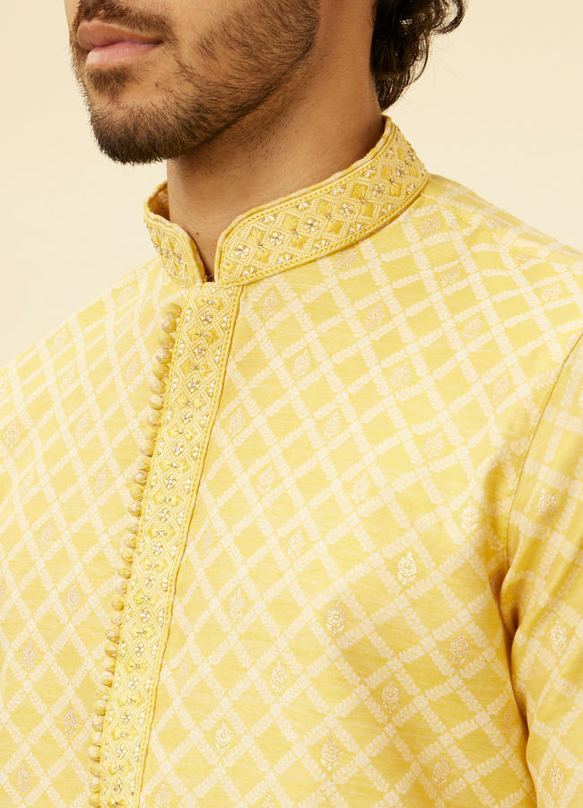 alt message - Manyavar Men Crayola Yellow Floral Buta Patterned Kurta Set image number 1