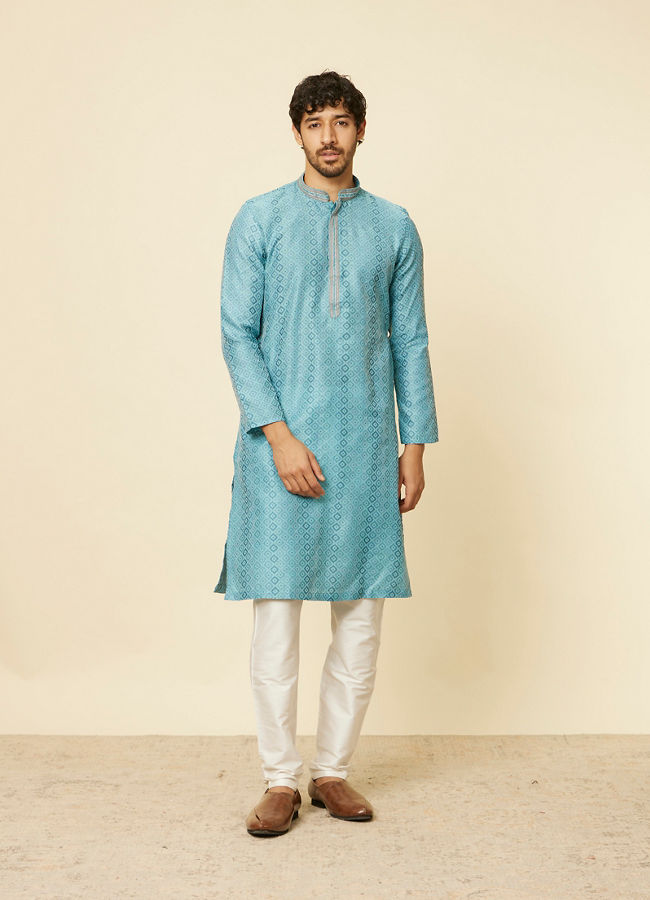 alt message - Manyavar Men Turquoise Blue Grid Patterned Kurta Set image number 2