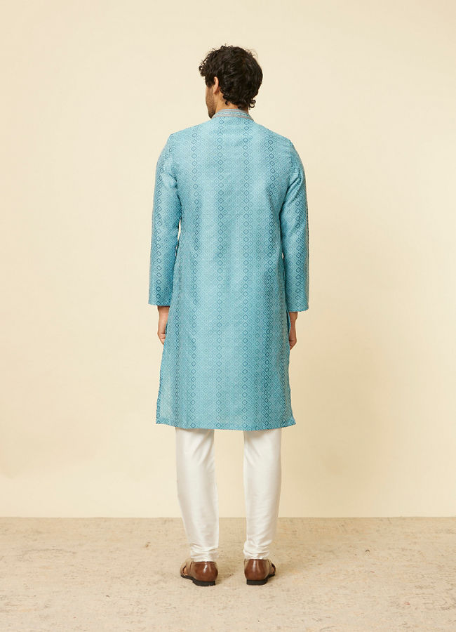 alt message - Manyavar Men Turquoise Blue Grid Patterned Kurta Set image number 5