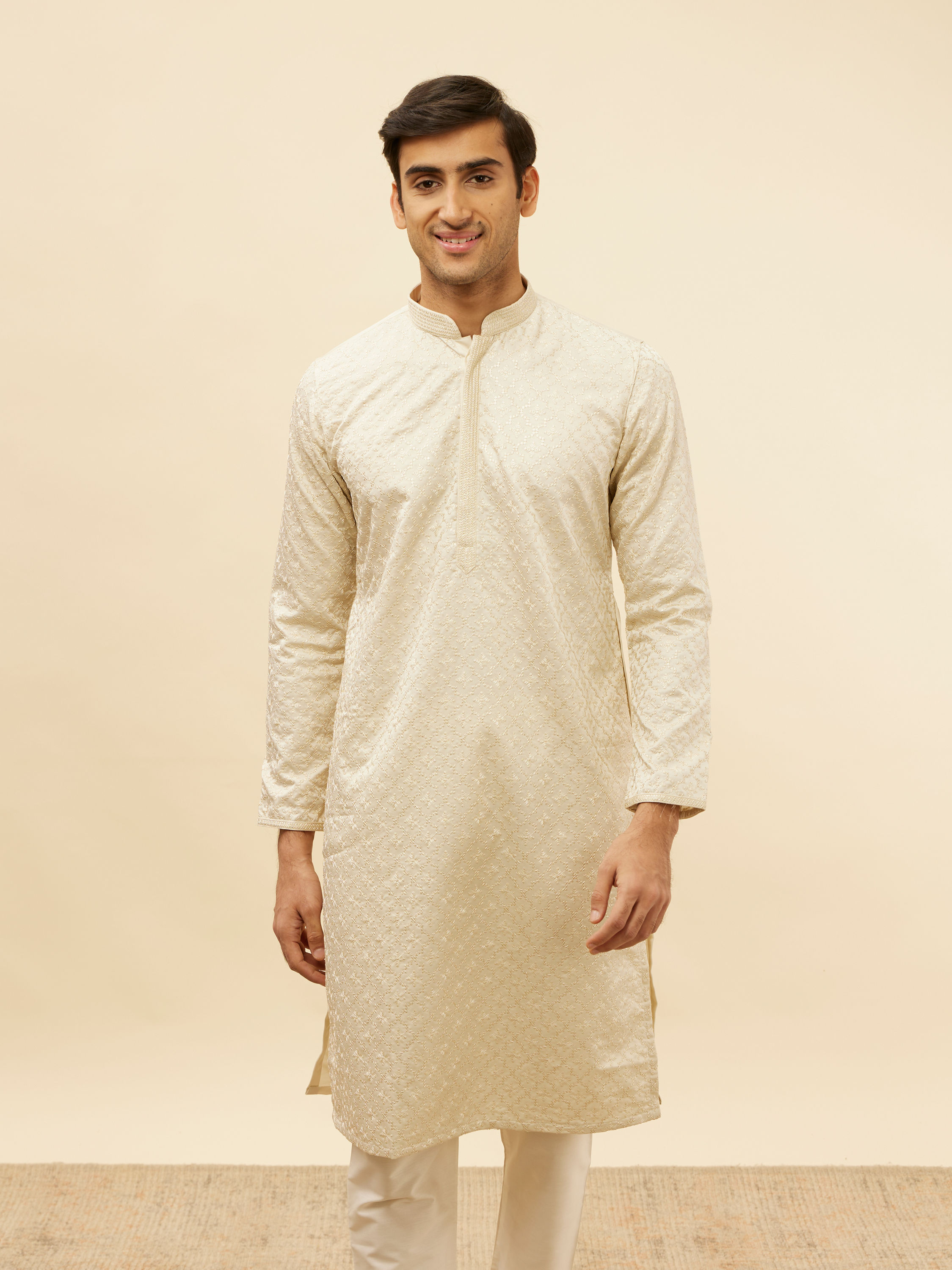 Manyavar Men Pearl White Jaal Embroidered Sequinned Kurta Set