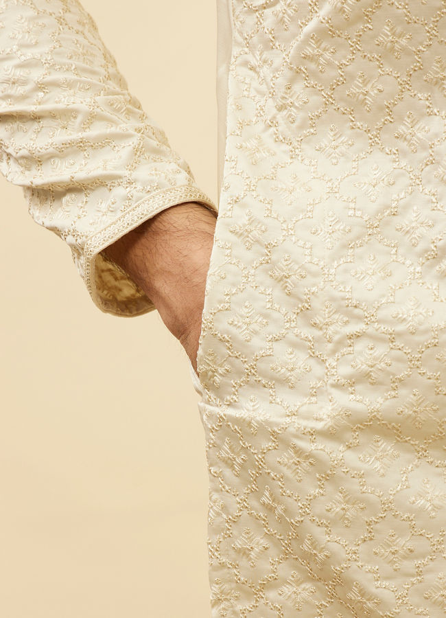 Manyavar Men Pearl White Jaal Embroidered Sequinned Kurta Set