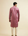 alt message - Manyavar Men Dusty Pink Jaal Patterned Kurta Set image number 4