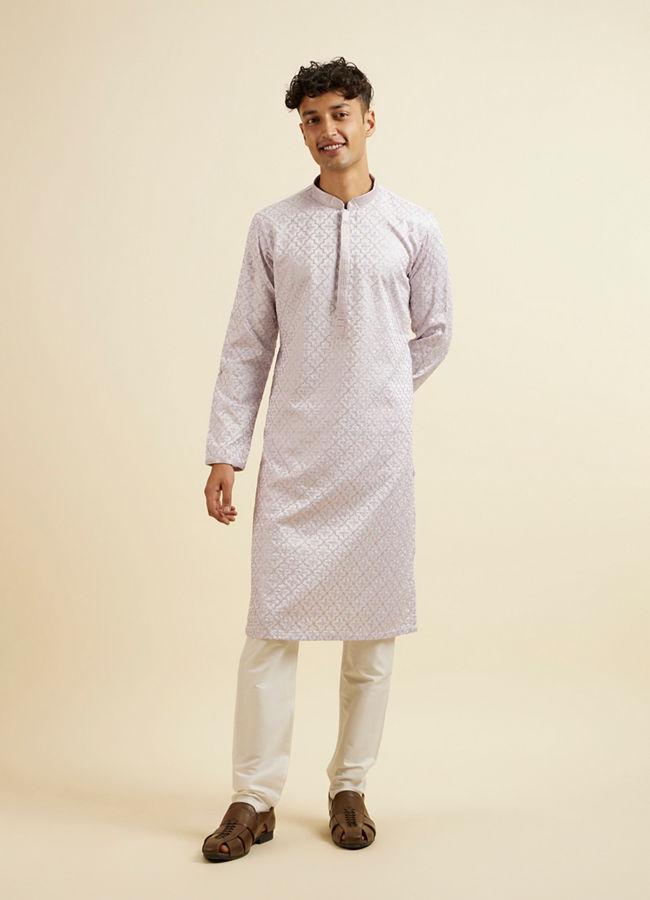 alt message - Manyavar Men Lilac Jaal Patterned Kurta Set image number 2