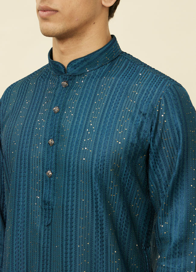 alt message - Manyavar Men Violet Blue Linear Patterned Kurta Set image number 1