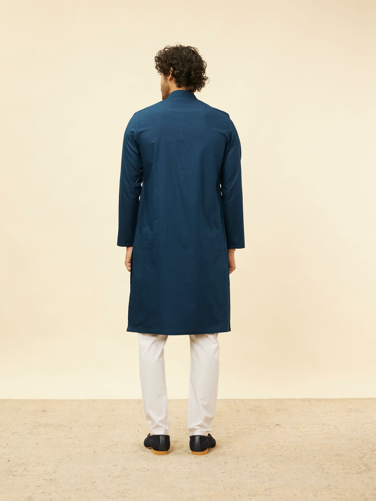 Manyavar Men Turquoise Blue Self Patterned Kurta Set