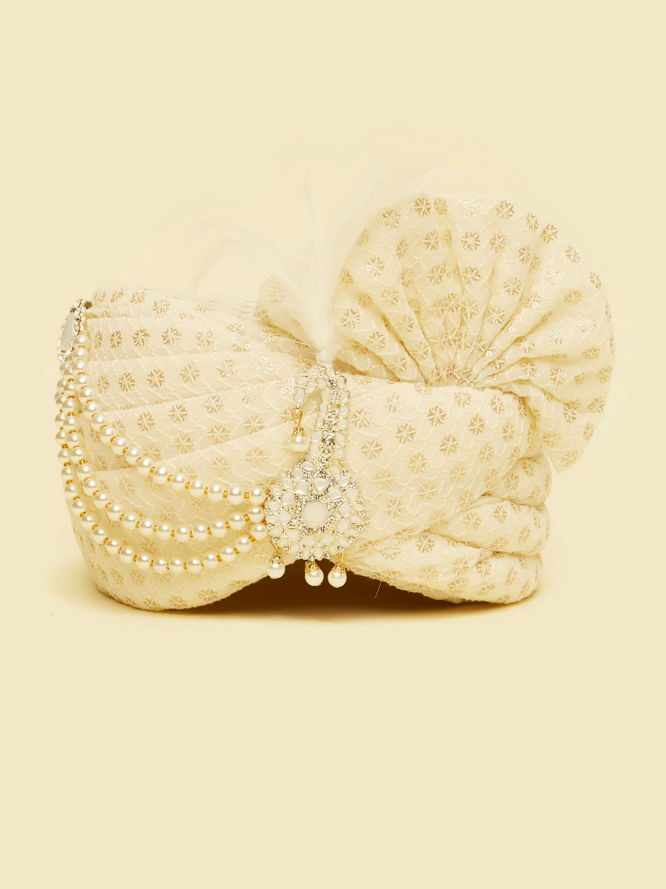 Manyavar Men Luxurious Georgette Cream Safa
