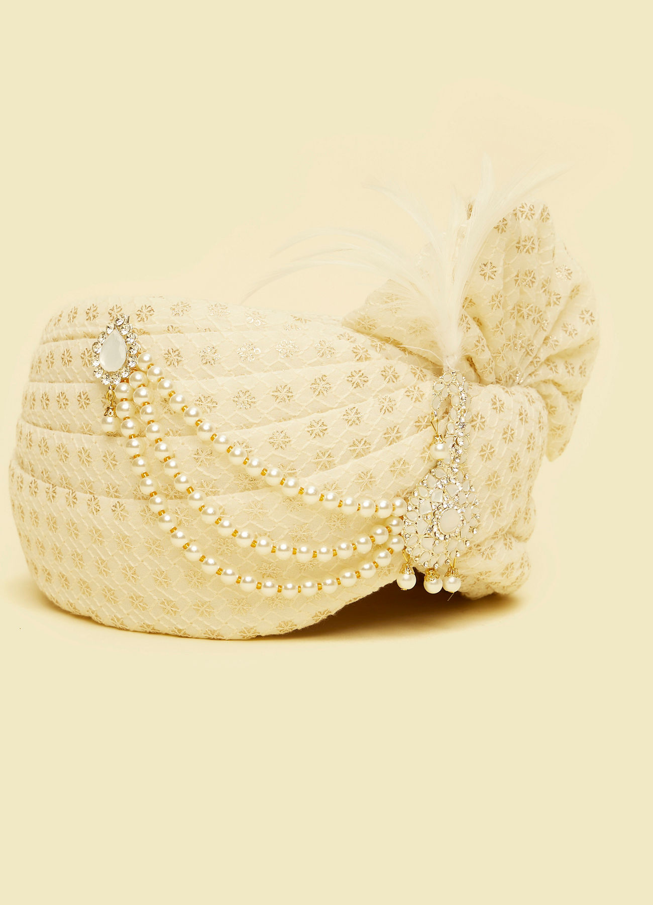 Manyavar Men Luxurious Georgette Cream Safa