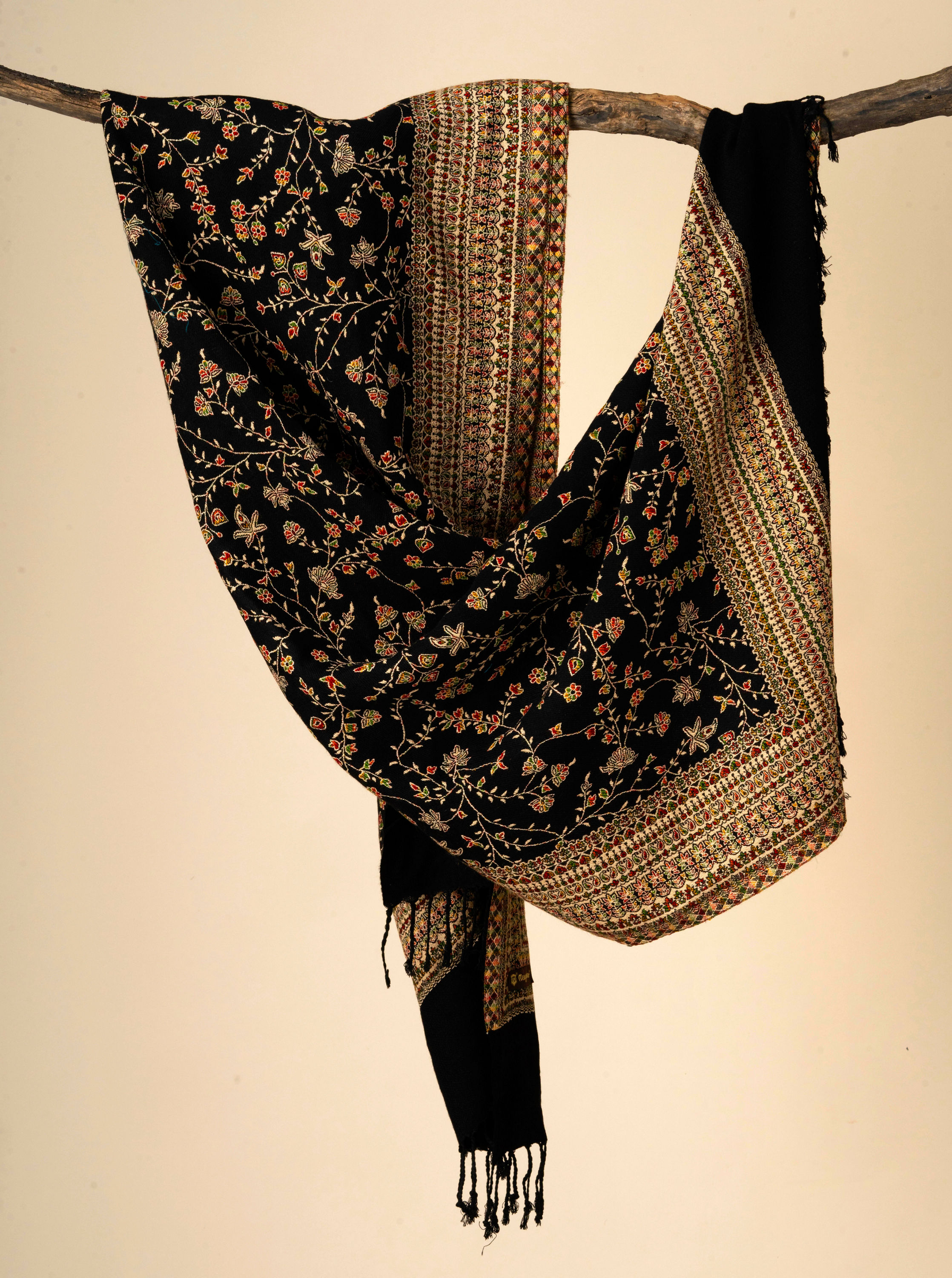 Manyavar Men Elegant Black Shawl