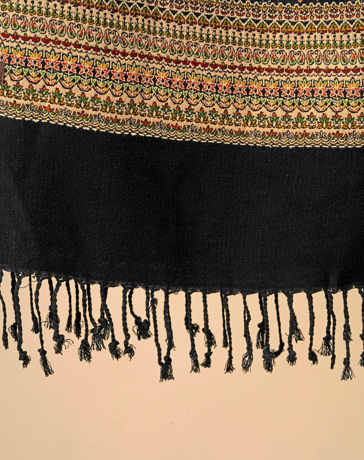 Manyavar Men Elegant Black Shawl