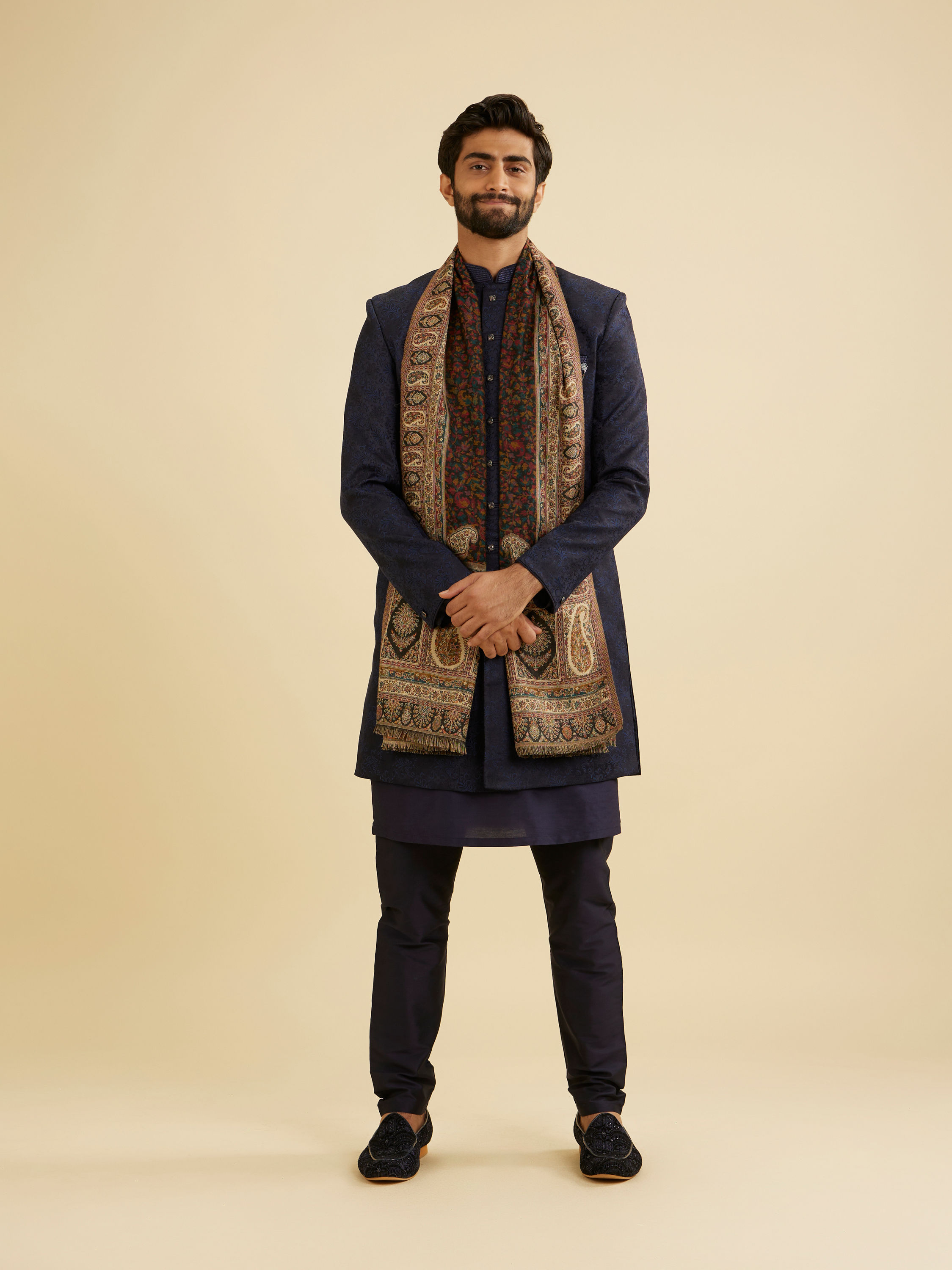 Manyavar Men Ebony Black Floral Jaal Patterned Shawl with Paisley And Floral Butas