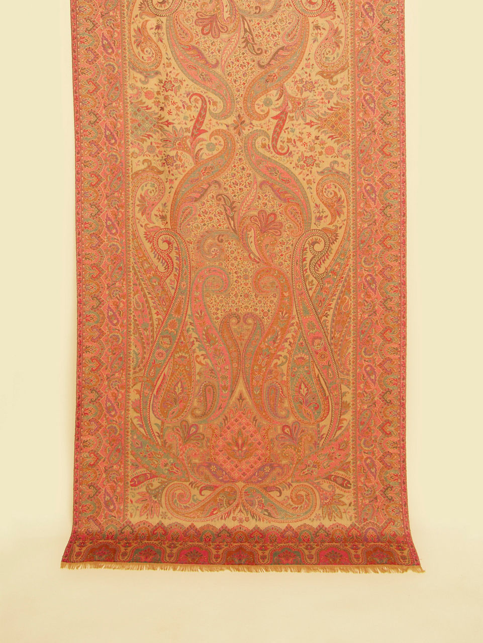 Manyavar Men Blush Pink Paisley Patterned Shawl with Floral Buta Motifs