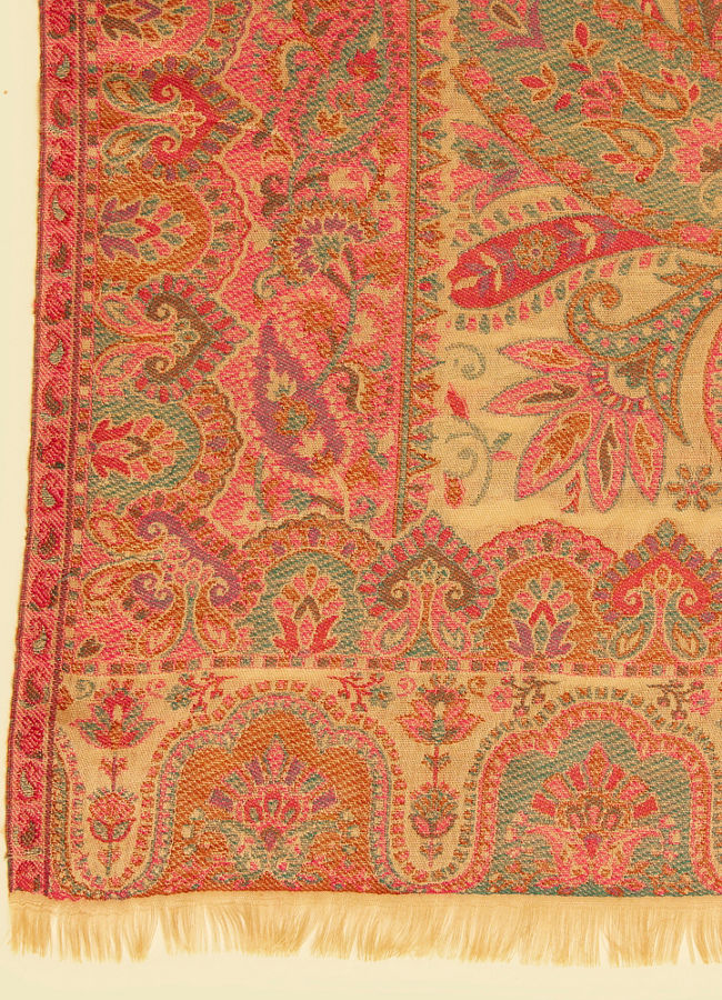 Manyavar Men Blush Pink Paisley Patterned Shawl with Floral Buta Motifs