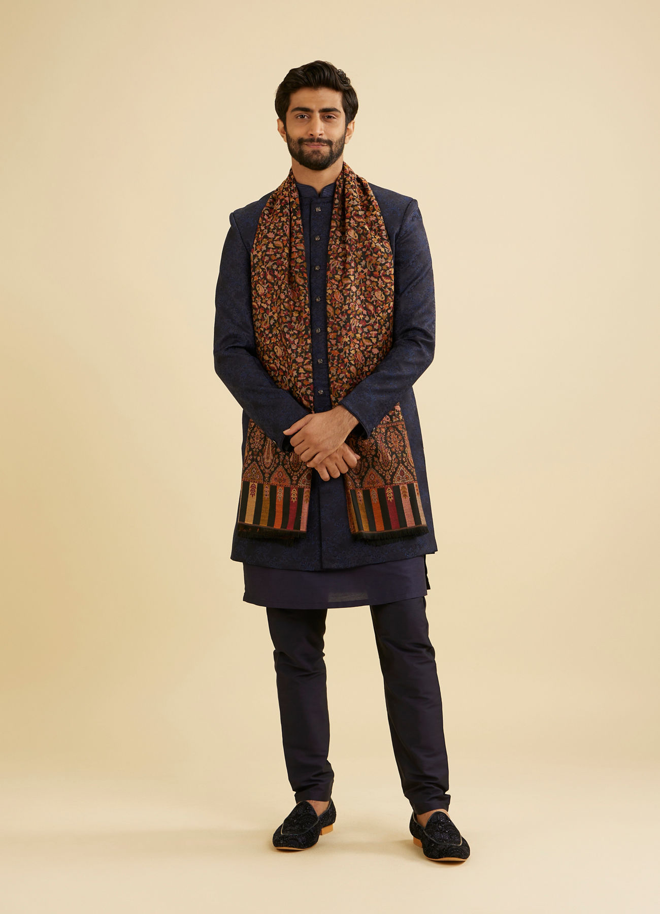 Manyavar Men Ebony Black Floral Vine Patterned Shawl with Paisley and Fern Motifs