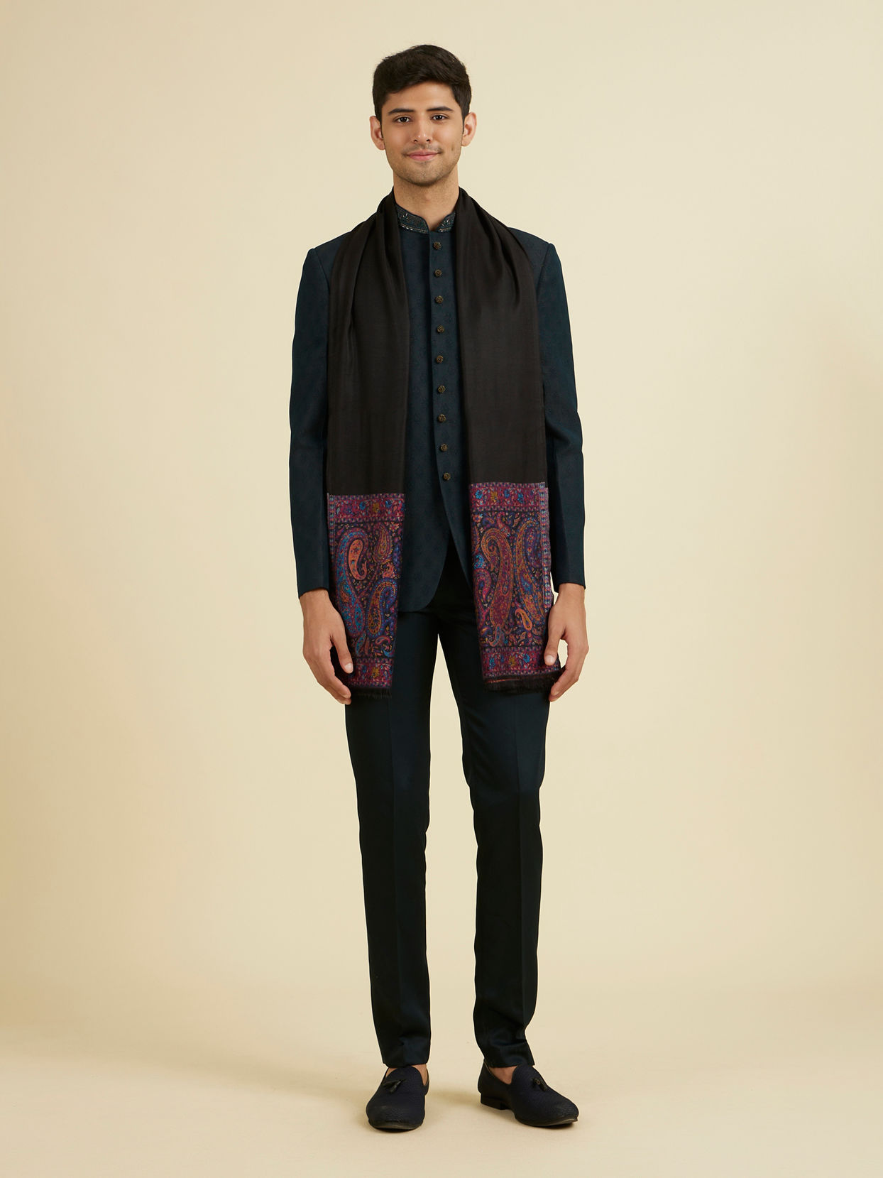 Manyavar Men Black Elegance Viscose Shawl