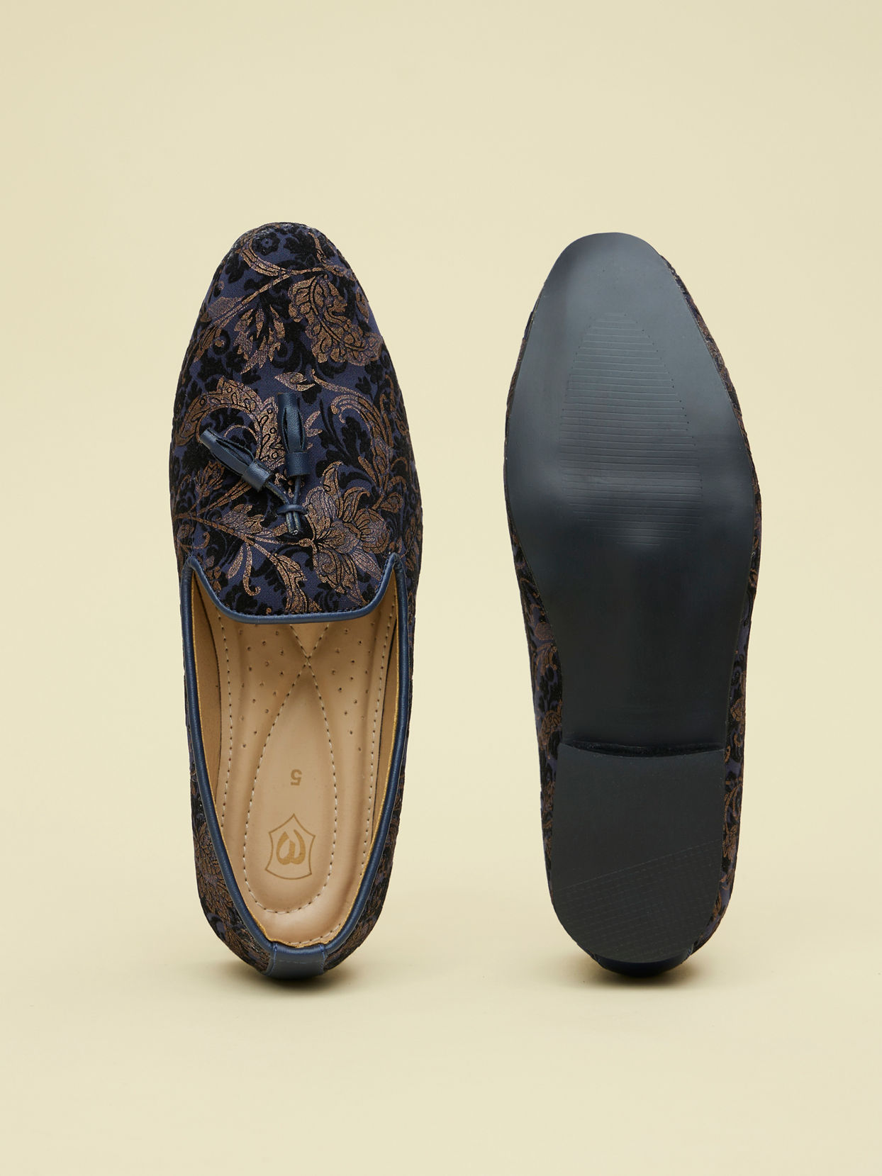 Manyavar Men Midnight Blue Foil Print Loafer Style Jutis