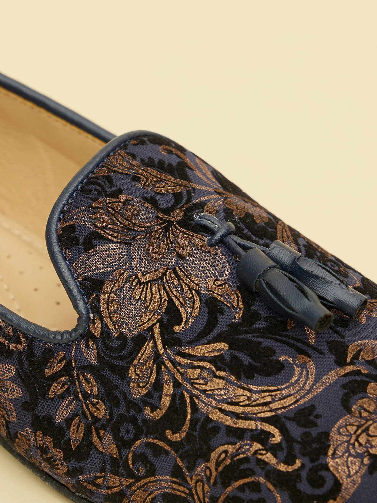 Manyavar Men Midnight Blue Foil Print Loafer Style Jootis