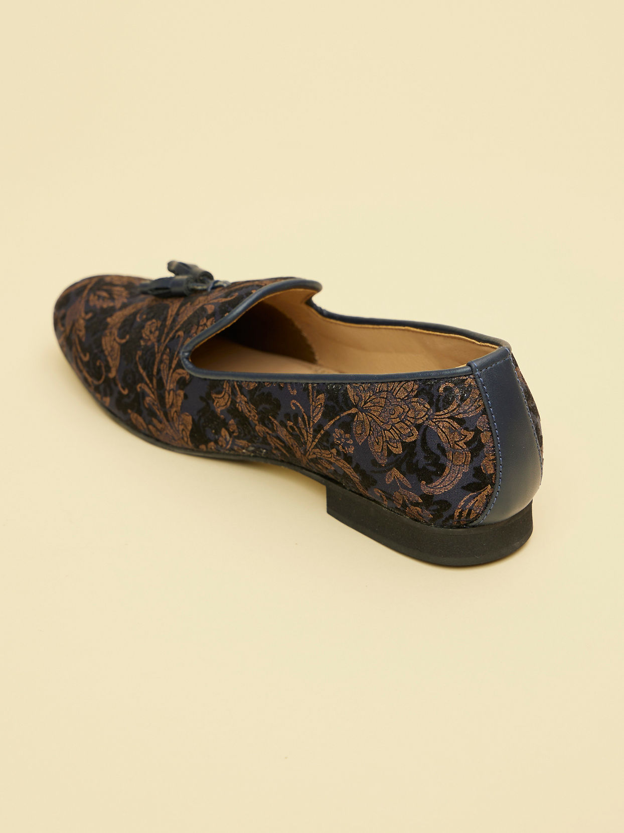 Manyavar Men Midnight Blue Foil Print Loafer Style Jutis