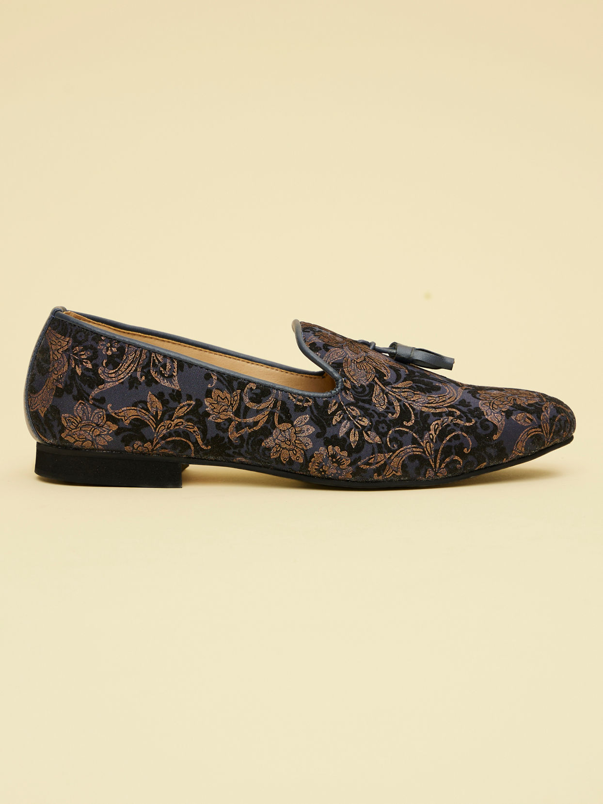 Manyavar Men Midnight Blue Foil Print Loafer Style Jutis
