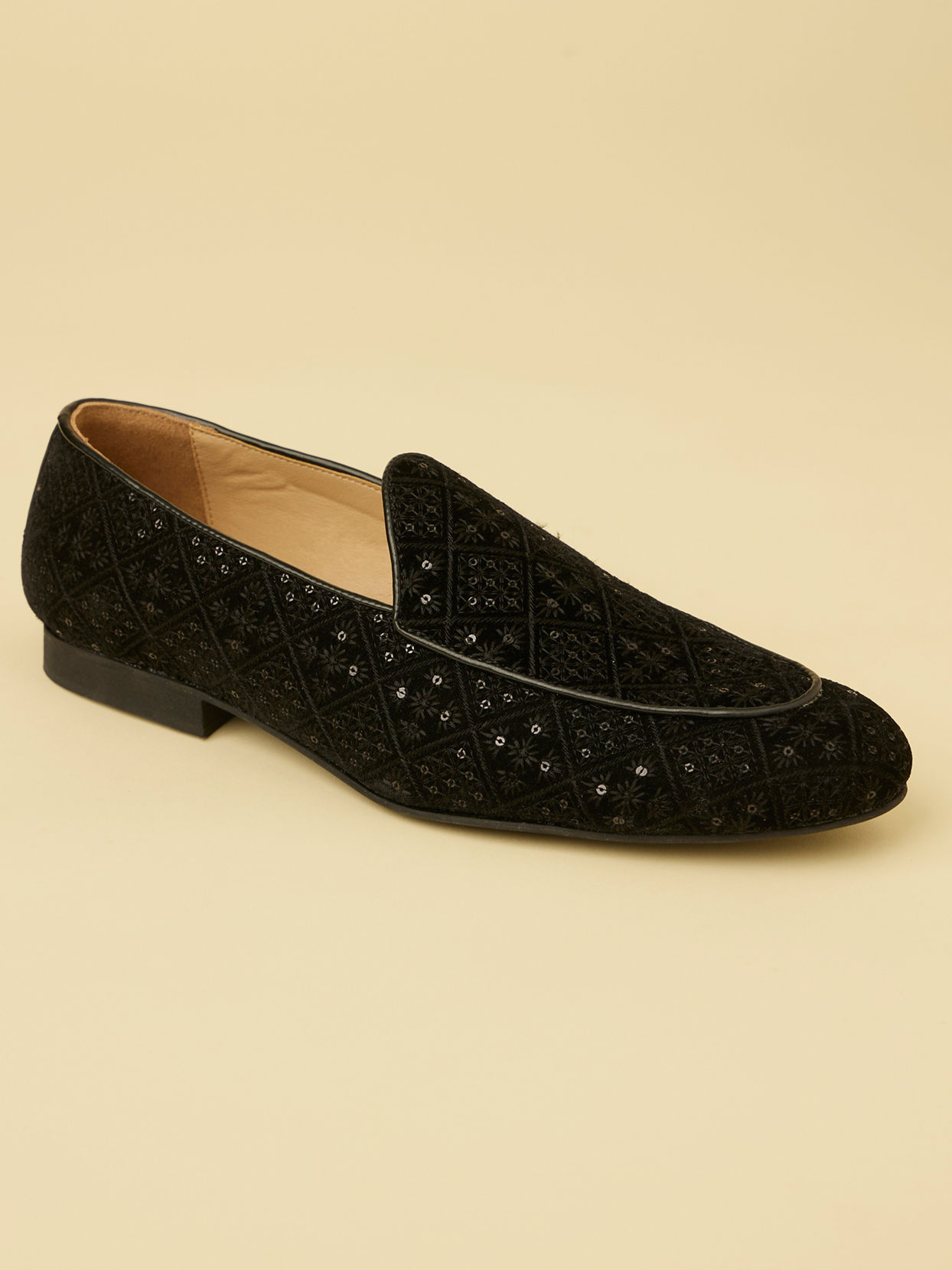 Manyavar Men Coal Black Sequinned Loafer Style Jutis