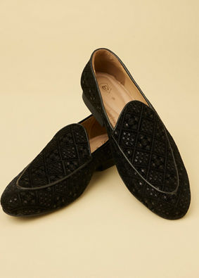 Coal Black Sequinned Loafer Style Jutis image number 0