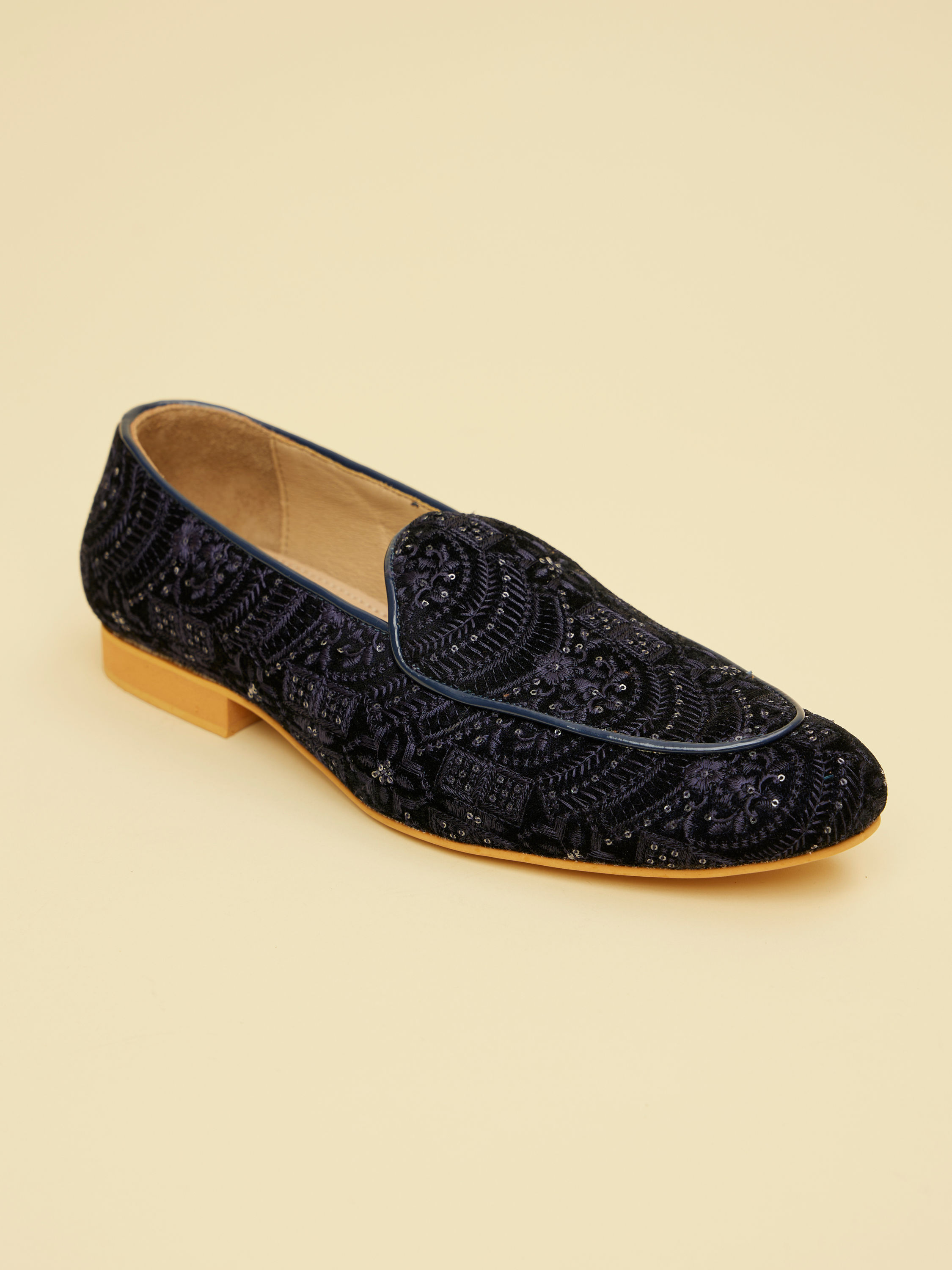 NWT Manyavar Men\'s Blue Embroidered Sequin Jooti Juti Dress Loafers, Sz 9 Buy Sapphire Blue Sequined Embroidered Jooti Online in the  main image 3