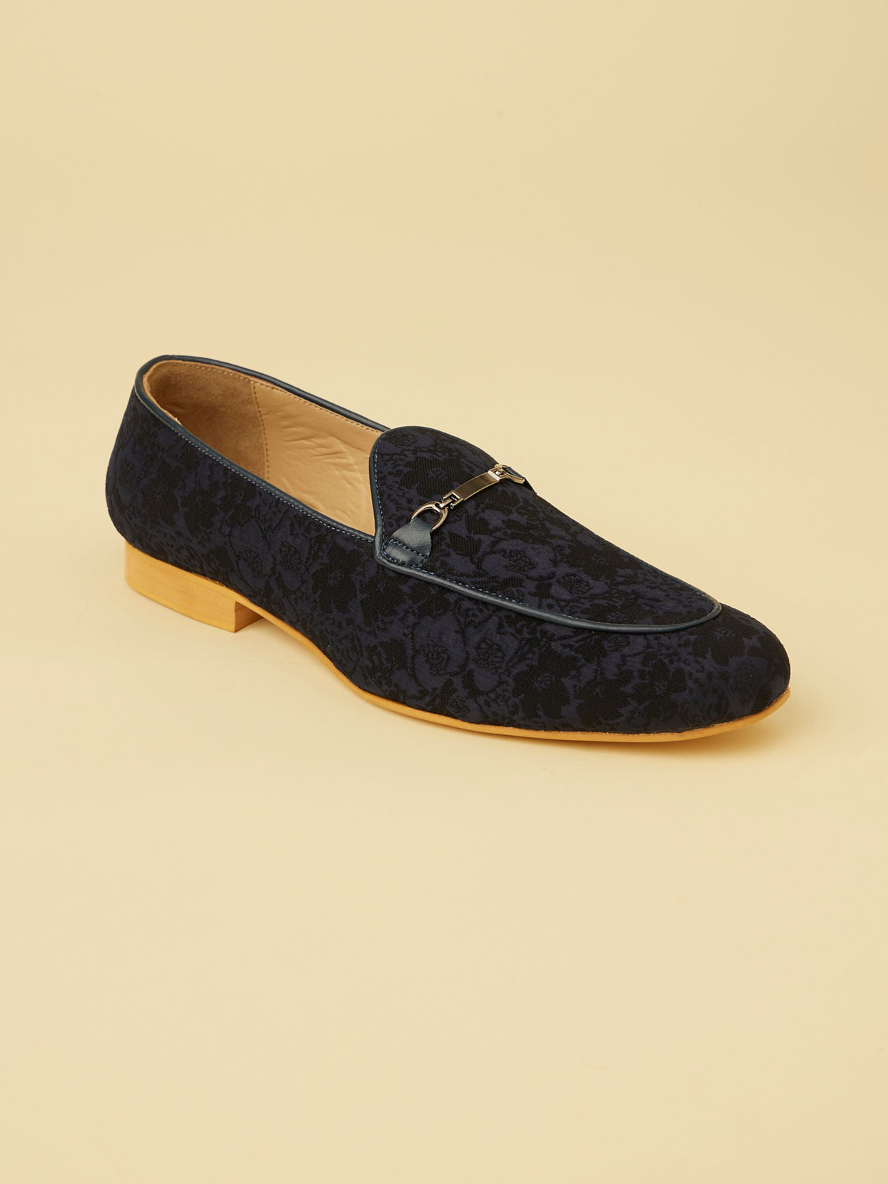 alt message - Manyavar Men Navy Blue Floral Self Patterned Loafers image number 2