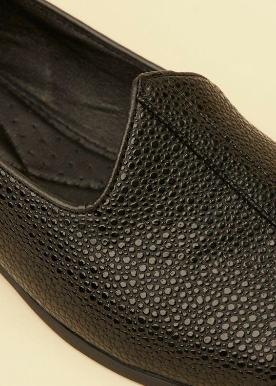 Manyavar Men Kohl Black Loafer Style Shoes