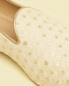 Manyavar Men Cream Medallion Jaal Patterned Jooti