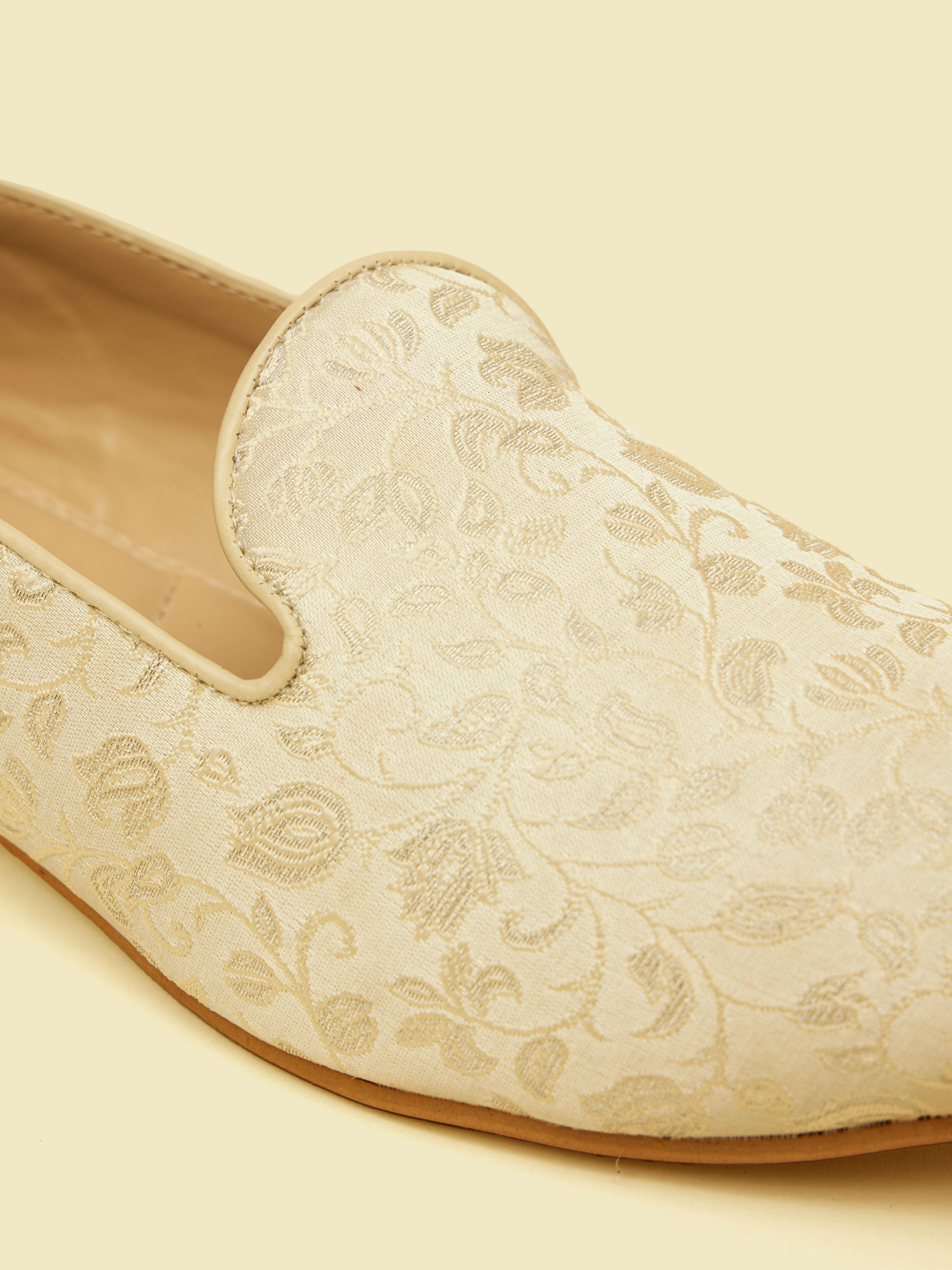 Manyavar Men Cloud White Bel Buti Embroidered Loafers