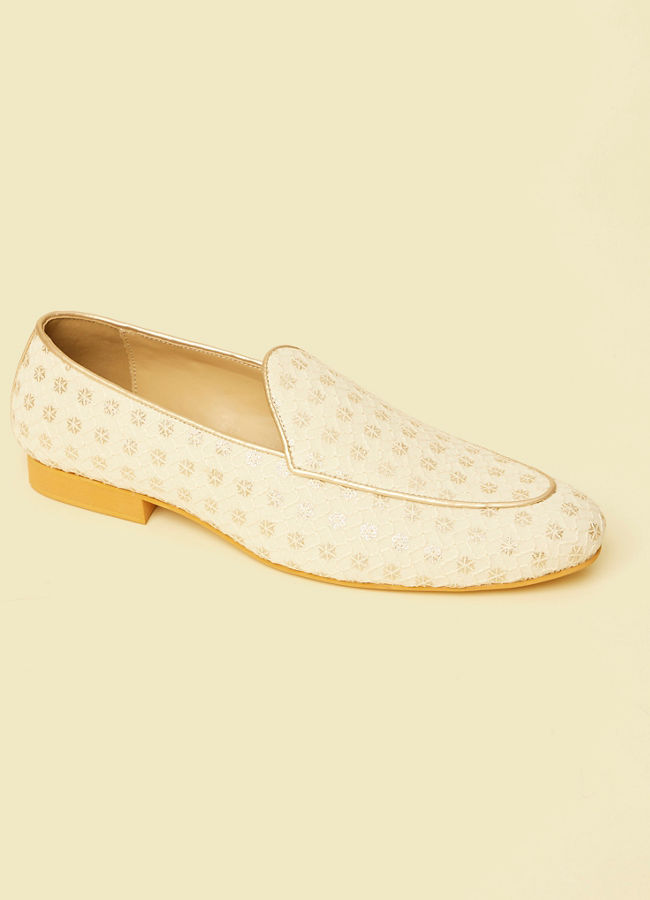 Manyavar Men Cream Georgette Festive Shoe