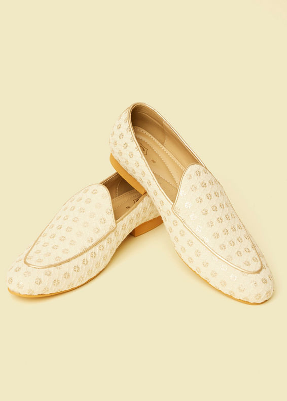 Manyavar Men Cream Georgette Festive Shoe