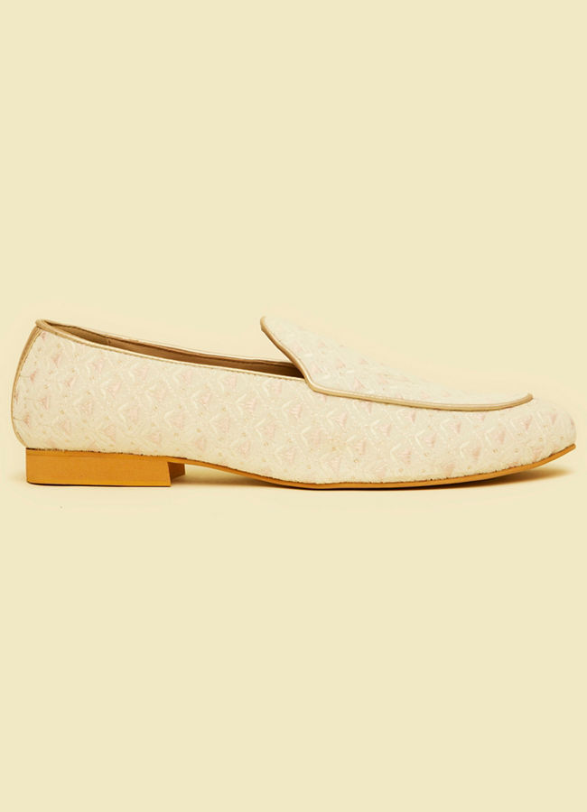 Manyavar Men Velvety Elegance Cream Shoe