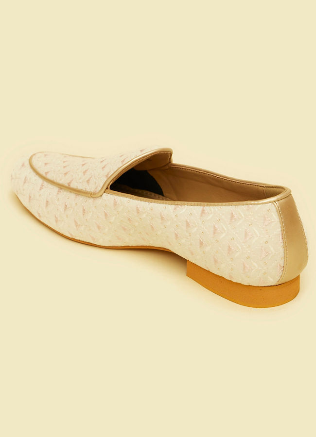 Manyavar Men Velvety Elegance Cream Shoe