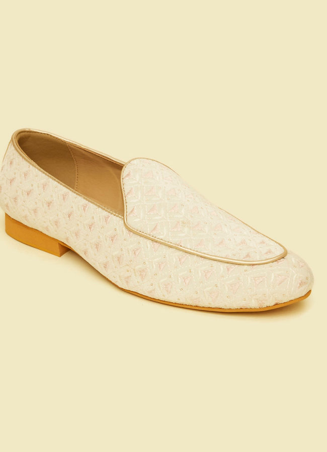 Manyavar Men Velvety Elegance Cream Shoe