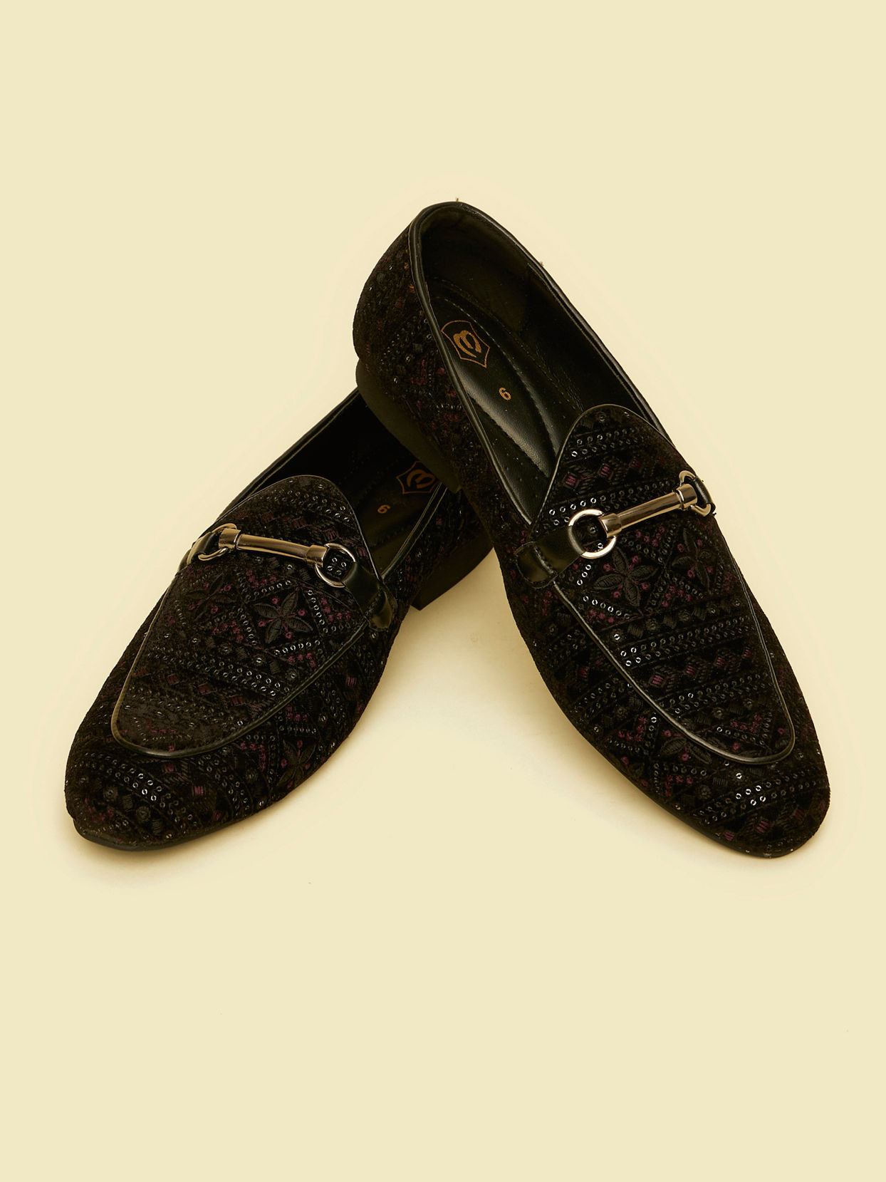 Manyavar Men Velvety Black Festive Jooti