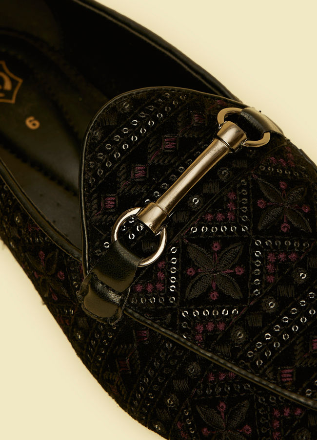 Manyavar Men Velvety Black Festive Jooti