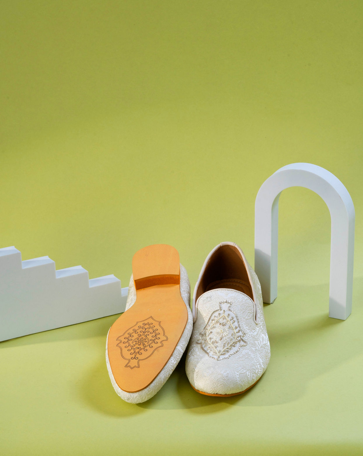 Manyavar Men White Brocade Shoe